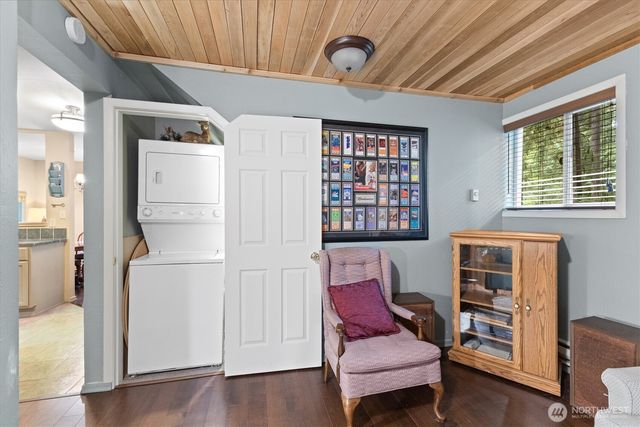 6989 Snoqualmie Place, Glacier, WA 98244