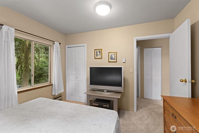 6989 Snoqualmie Place, Glacier, WA 98244