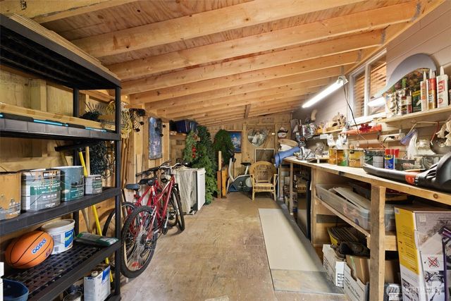6989 Snoqualmie Place, Glacier, WA 98244
