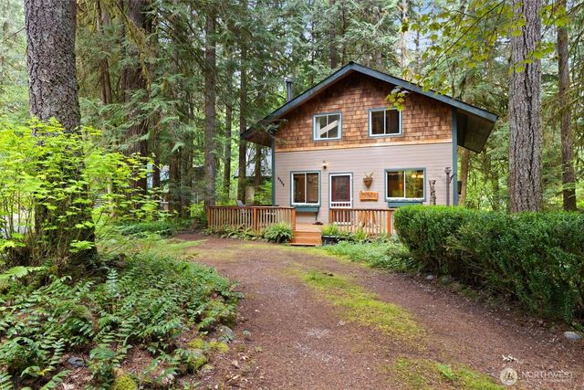6989 Snoqualmie Place, Glacier, WA 98244