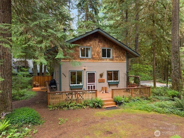 6989 Snoqualmie Place, Glacier, WA 98244