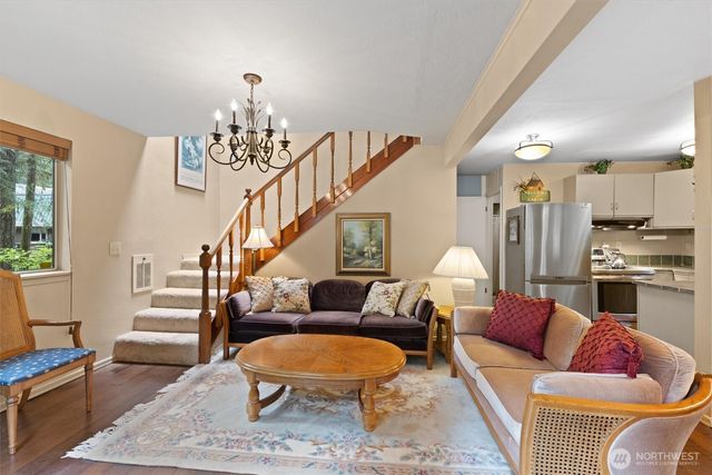 6989 Snoqualmie Place, Glacier, WA 98244