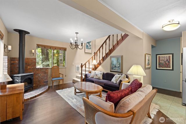 6989 Snoqualmie Place, Glacier, WA 98244