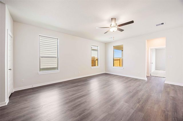 422 Tejas Village Parkway, Beasley, TX 77417