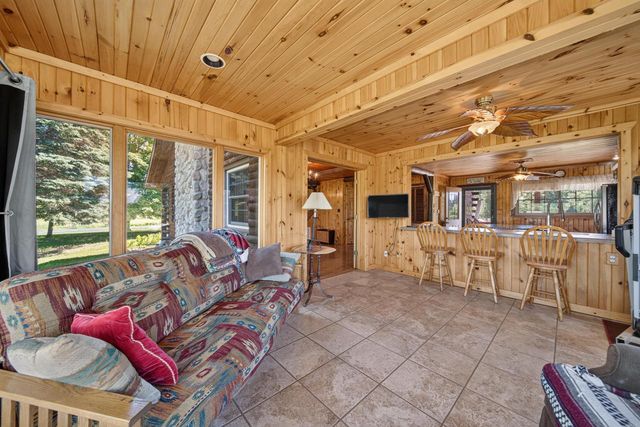 101 North AVENUE, Cascade, WI 53011