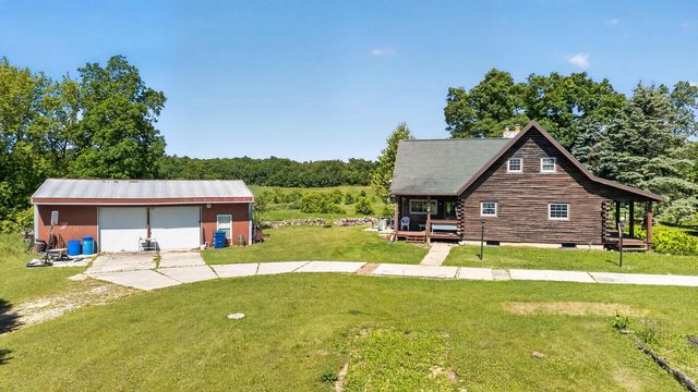 101 North AVENUE, Cascade, WI 53011