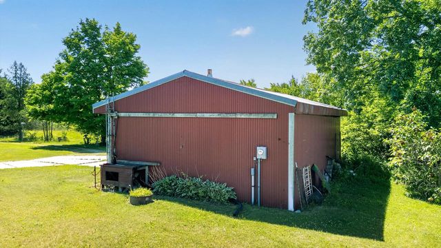101 North AVENUE, Cascade, WI 53011