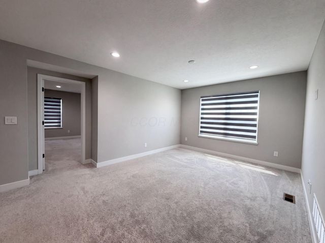 1601 Cromwill Loop, Delaware, OH 43015