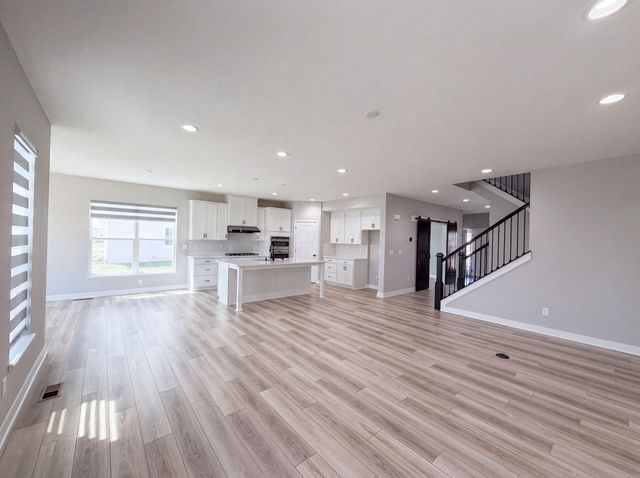 1601 Cromwill Loop, Delaware, OH 43015
