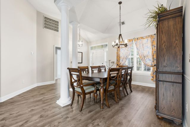 4811 Seabreeze Ln., Myrtle Beach, SC 29579