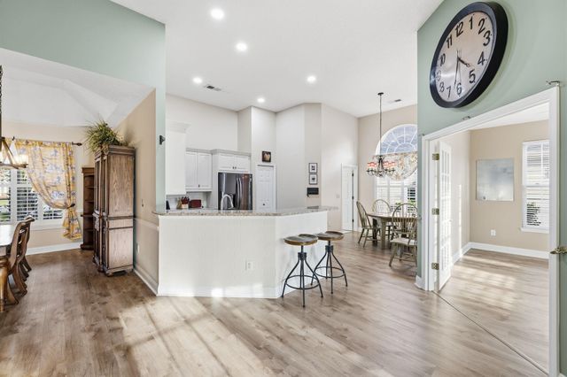 4811 Seabreeze Ln., Myrtle Beach, SC 29579