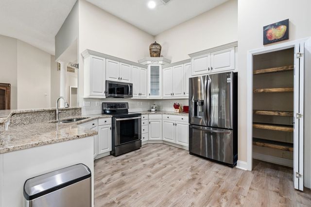 4811 Seabreeze Ln., Myrtle Beach, SC 29579