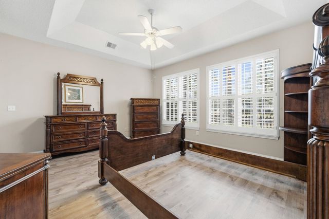 4811 Seabreeze Ln., Myrtle Beach, SC 29579