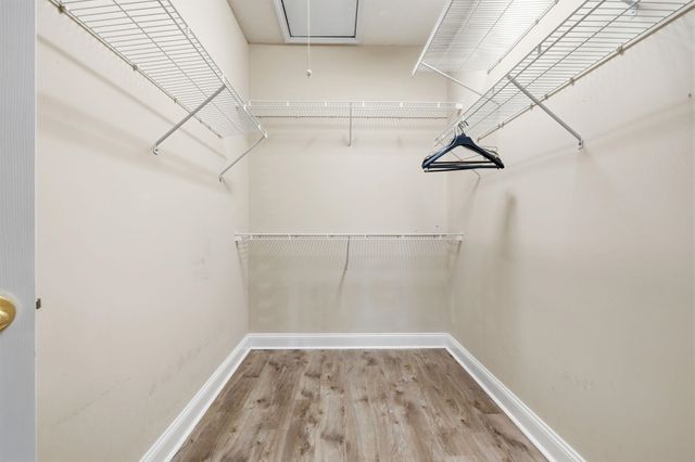 4811 Seabreeze Ln., Myrtle Beach, SC 29579