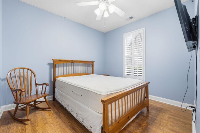 4811 Seabreeze Ln., Myrtle Beach, SC 29579