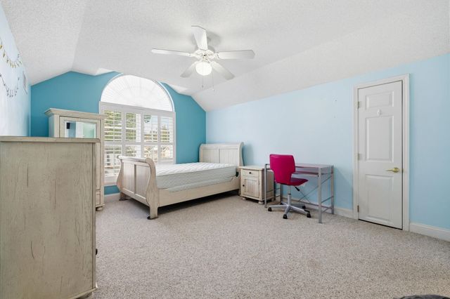 4811 Seabreeze Ln., Myrtle Beach, SC 29579