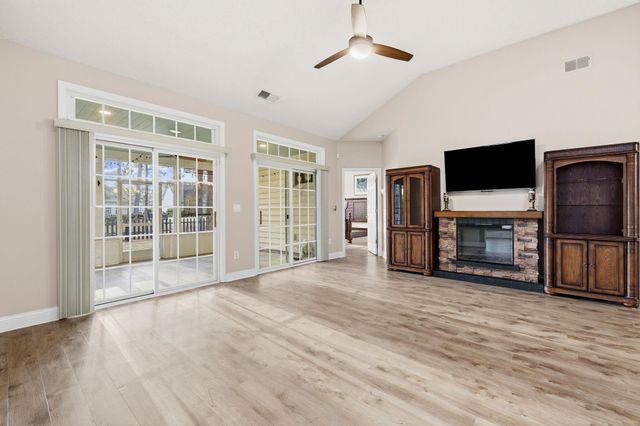 4811 Seabreeze Ln., Myrtle Beach, SC 29579