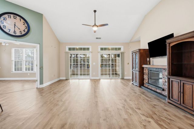 4811 Seabreeze Ln., Myrtle Beach, SC 29579