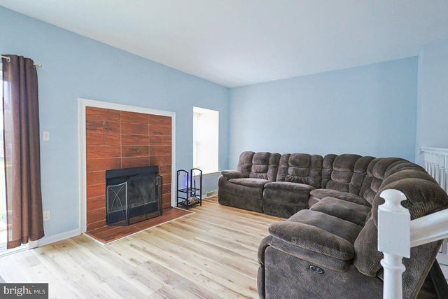 2 S SAINT GEORGE TER, Bear, DE 19701