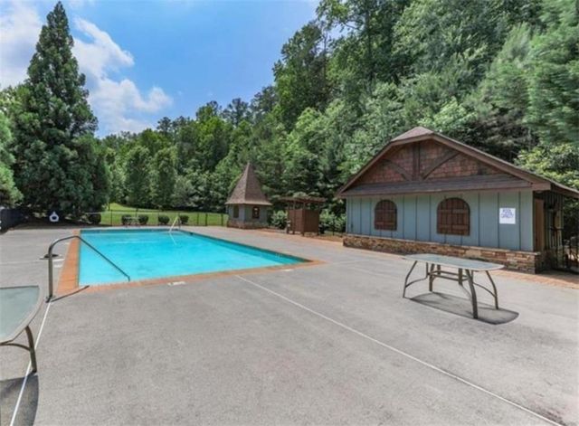 46 Somerset Lane, Cartersville, GA 30121