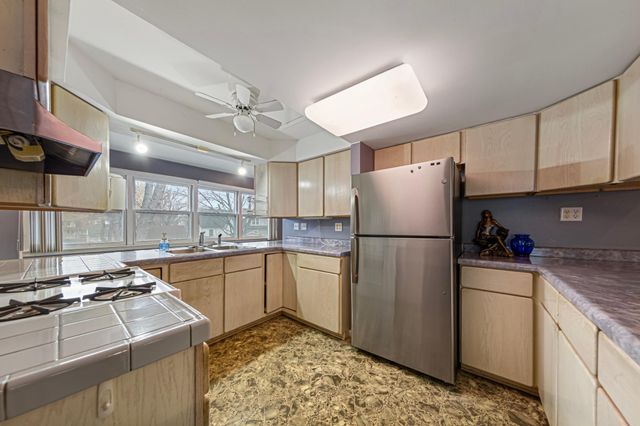 1022 3rd Avenue NW, Faribault, MN 55021