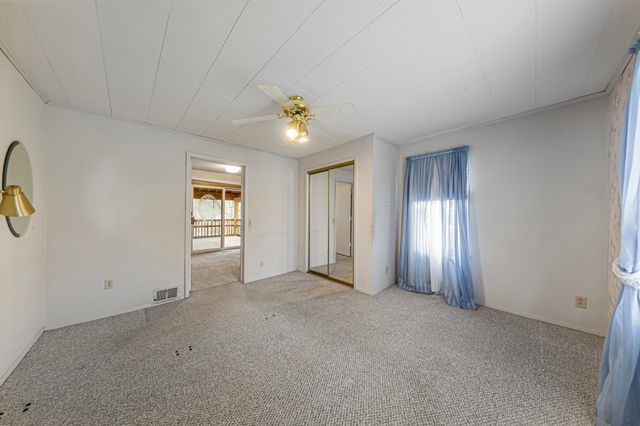 1022 3rd Avenue NW, Faribault, MN 55021