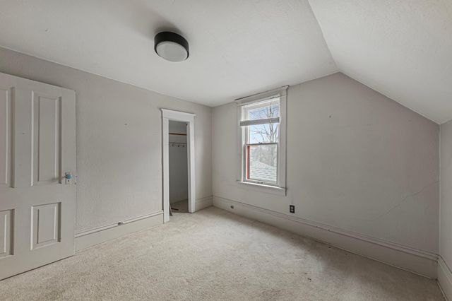 1022 3rd Avenue NW, Faribault, MN 55021