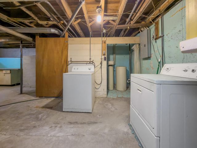1022 3rd Avenue NW, Faribault, MN 55021