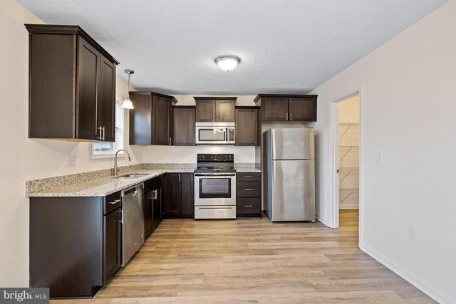 294 CADBURY DRIVE, Red Lion, PA 17356