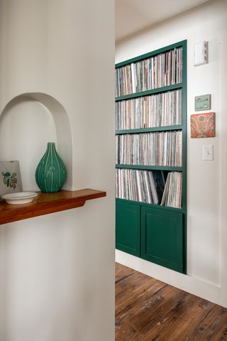 633 W Twelfth Street, Traverse City, MI 49684