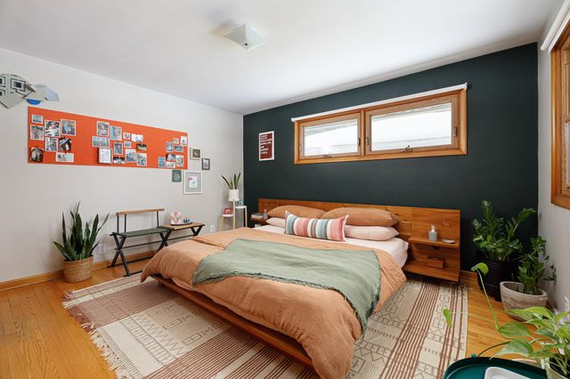 633 W Twelfth Street, Traverse City, MI 49684