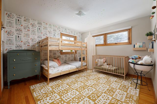 633 W Twelfth Street, Traverse City, MI 49684