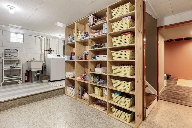 633 W Twelfth Street, Traverse City, MI 49684