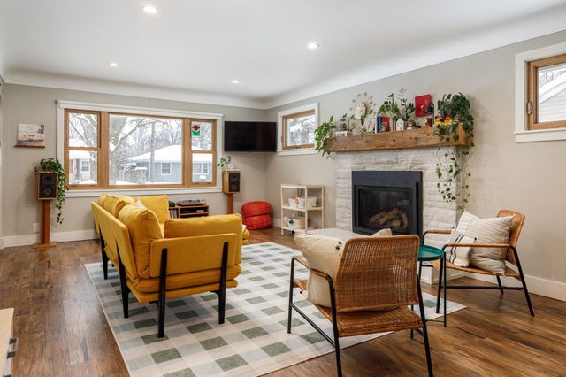 633 W Twelfth Street, Traverse City, MI 49684