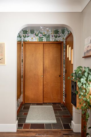 633 W Twelfth Street, Traverse City, MI 49684