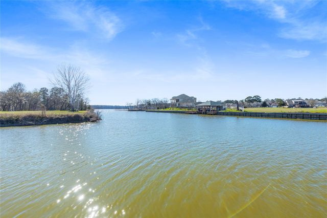 138 N Forest Drive, Huntsville, TX 77340