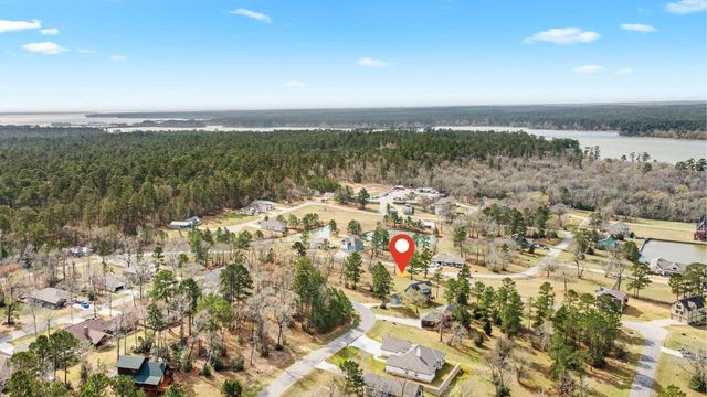 138 N Forest Drive, Huntsville, TX 77340