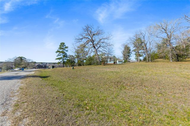 138 N Forest Drive, Huntsville, TX 77340