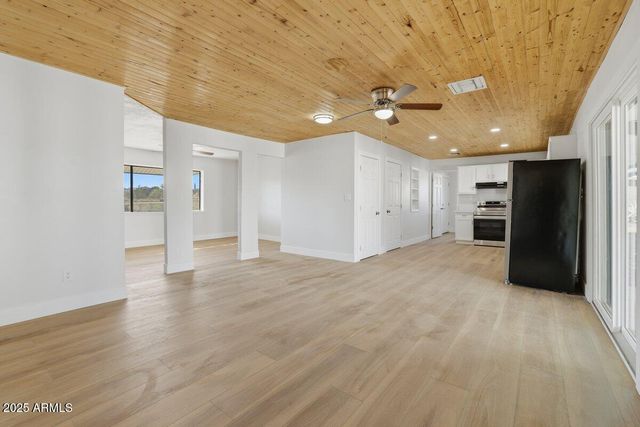 20286 E PRICKLY PEAR Drive, Mayer, AZ 86333