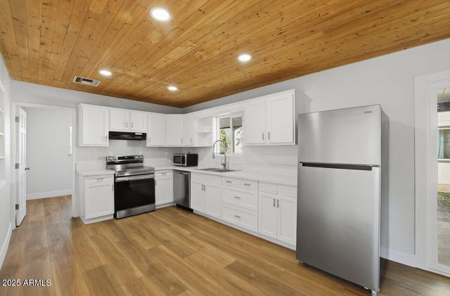 20286 E PRICKLY PEAR Drive, Mayer, AZ 86333