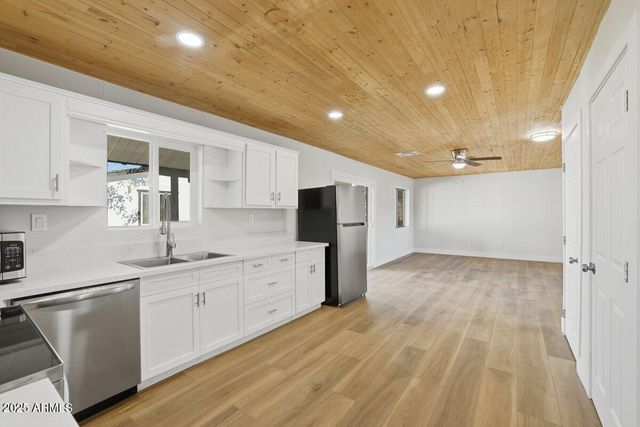 20286 E PRICKLY PEAR Drive, Mayer, AZ 86333