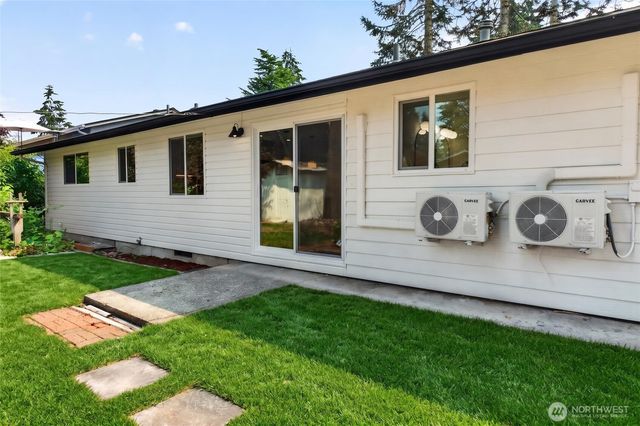 3035 18th Street SE, Auburn, WA 98092