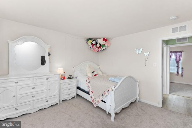 182 SPARKLING BROOK RD, Ranson, WV 25438