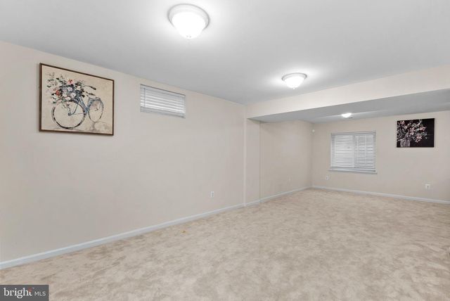 182 SPARKLING BROOK RD, Ranson, WV 25438