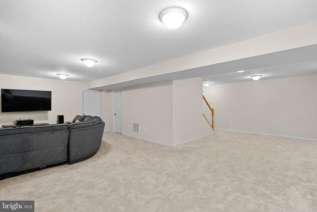 182 SPARKLING BROOK RD, Ranson, WV 25438