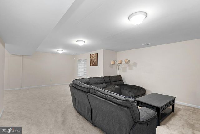 182 SPARKLING BROOK RD, Ranson, WV 25438