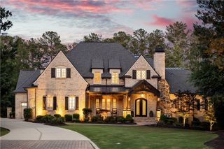 670 Trinity Place, Suwanee, GA 30024