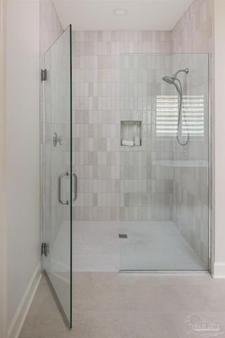 5677 Highland Lake Dr, Milton, FL 32583