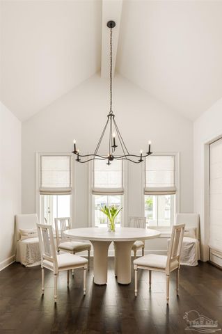 5677 Highland Lake Dr, Milton, FL 32583