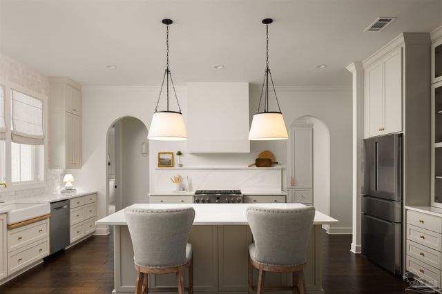 5677 Highland Lake Dr, Milton, FL 32583